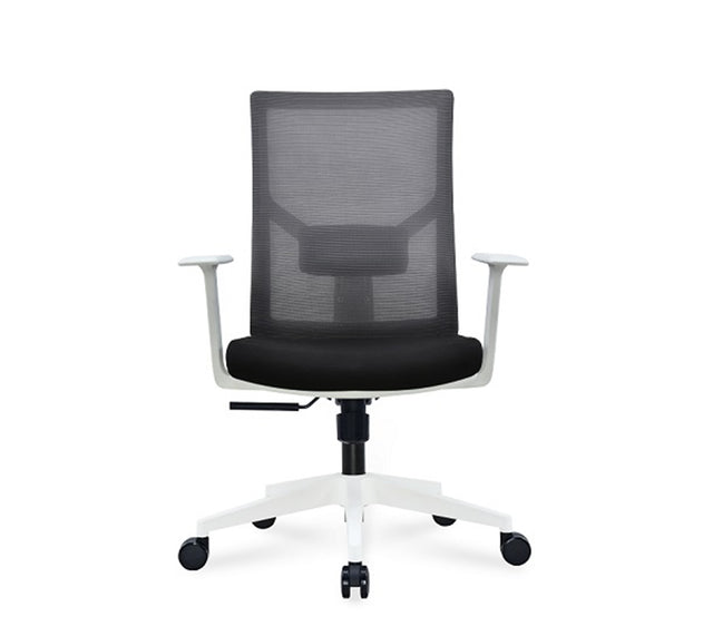 כסא מחשב דגם 226 בצבע לבן שחור (מבט קדמי)